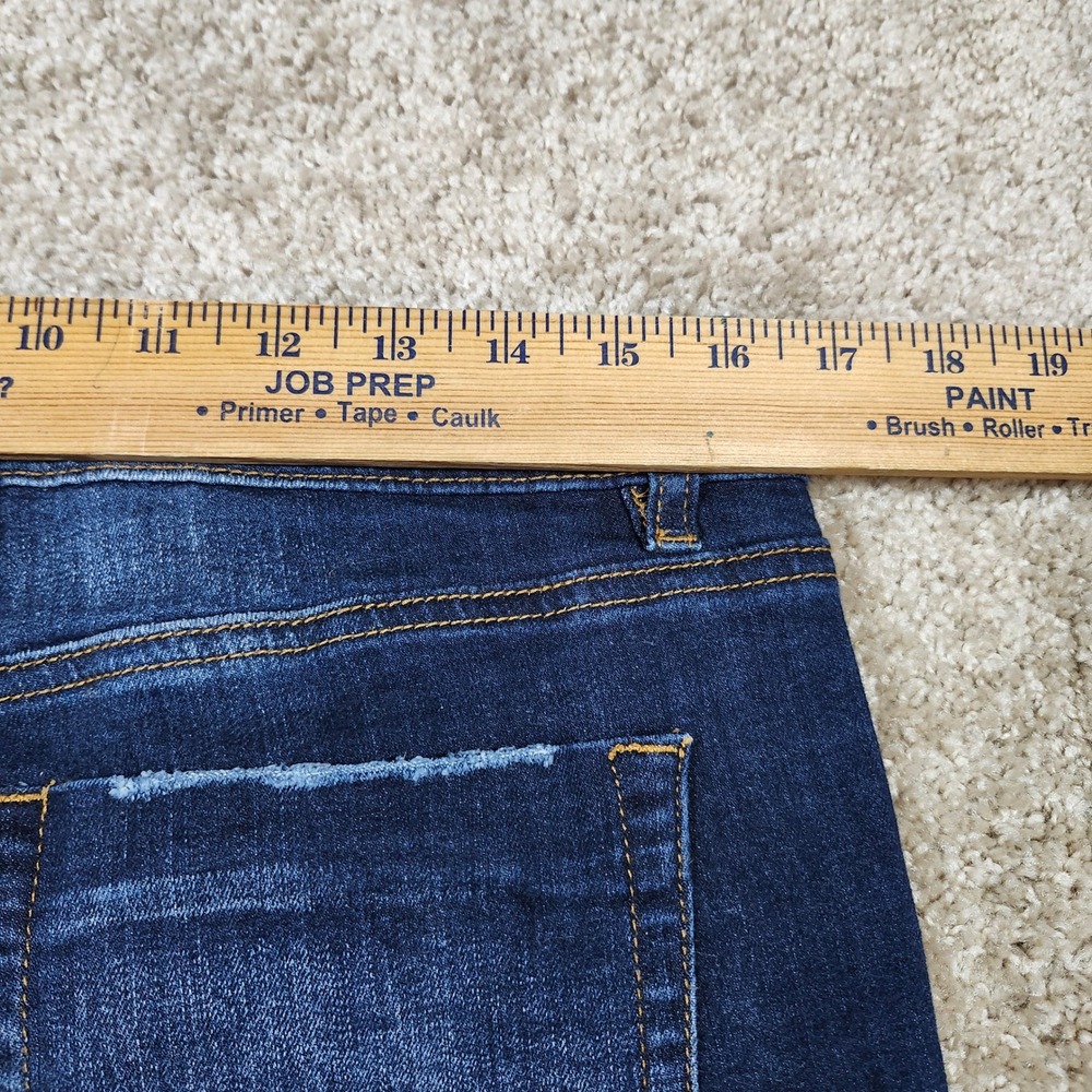 Indigo Rein Womens Dark Wash Distressed Raw Hem Denim Jean Shorts Size 13/30 - Picture 5 of 7